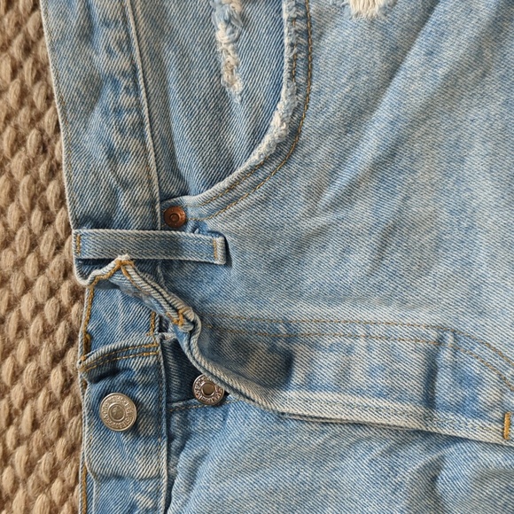 Levi's Premium distressed cutoff jeans shorts - Picture 2 of 8